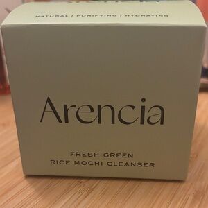 Fresh Green Rice Mochi Cleanser
